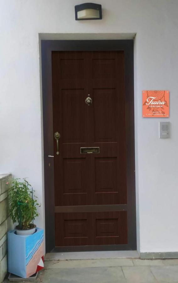 Apartment Tsaira Amoliani Bagian luar foto